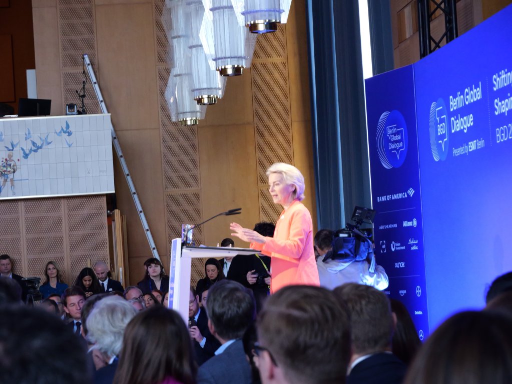 European Commission President Ursula von der Leyen speaks at the Berlin Global Dialog, which Albanian Prime Minister Edi Rama also attended | Photo: Sou-Jie van Brunnersum/InfoMigrants
