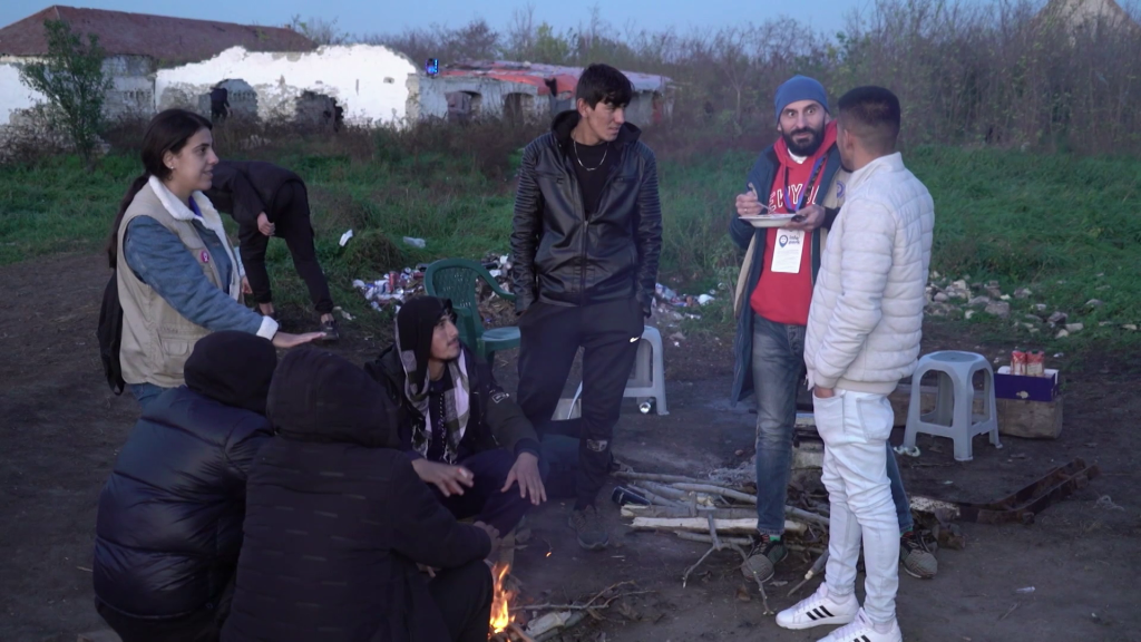 Migrants and volunteers from Info Park in Serbia, December 2022 | Image: Predrag Barbul