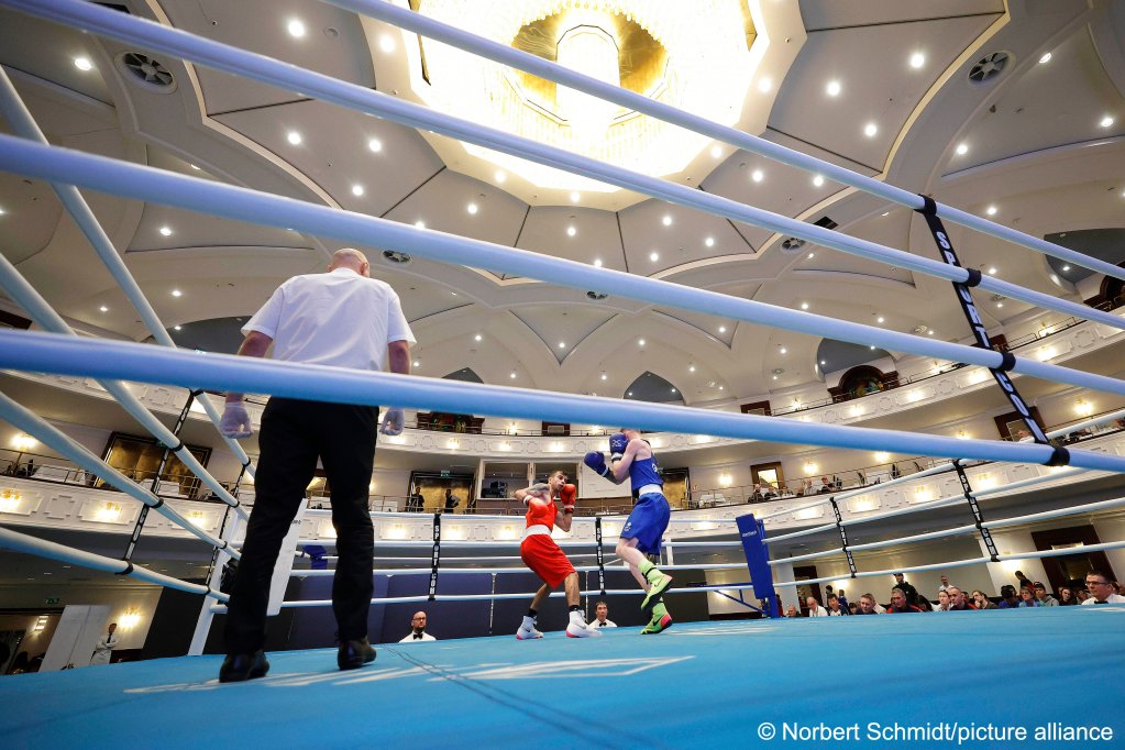 Unusually Omid Ahmadisafa has been successful in both kickboxing and boxing, winning medals at both | Photo: Norbert Schmidt / picture alliance