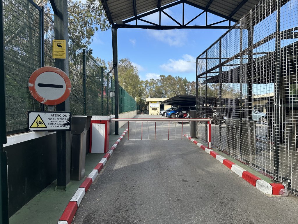 The CETI (Temporary Accommodation and Reception Center) currently houses more than 800 migrants, despite having a capacity for only 512 | Photo: InfoMigrants