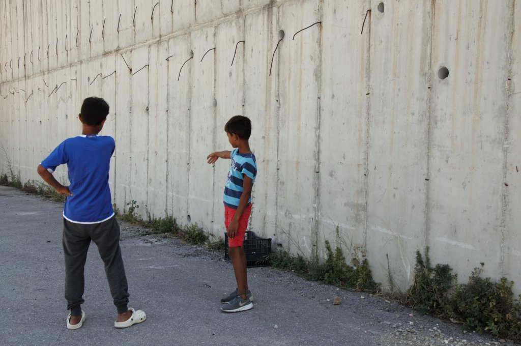 Two Afghan brothers who live in the Kara Tepe migrant camp on Lesbos | Photo: InfoMigrants
