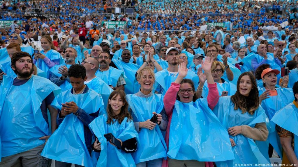The Mass in Marseille's stadium was seen as the highlight of Pope Francis' two-day visit to the Mediterranean city | Photo: Alessandra Tarantino/AP/dpa/picture alliance