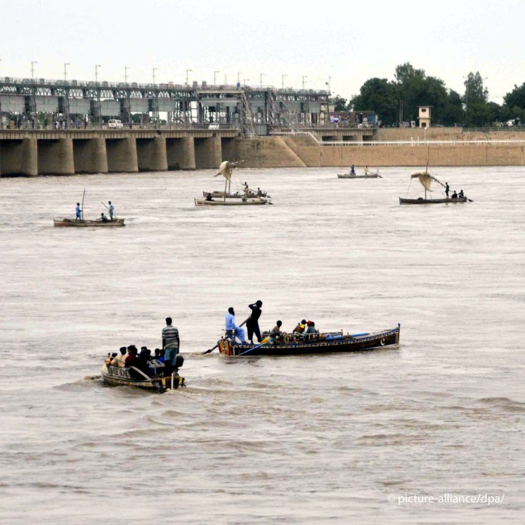 From file: Fishermen in Indus River on a boat near Hyderabad, India. India is one of the countries with the highest rate of internal displacement due to climate-related disasters in  | Photo: PPI via ZUMA Press Wire