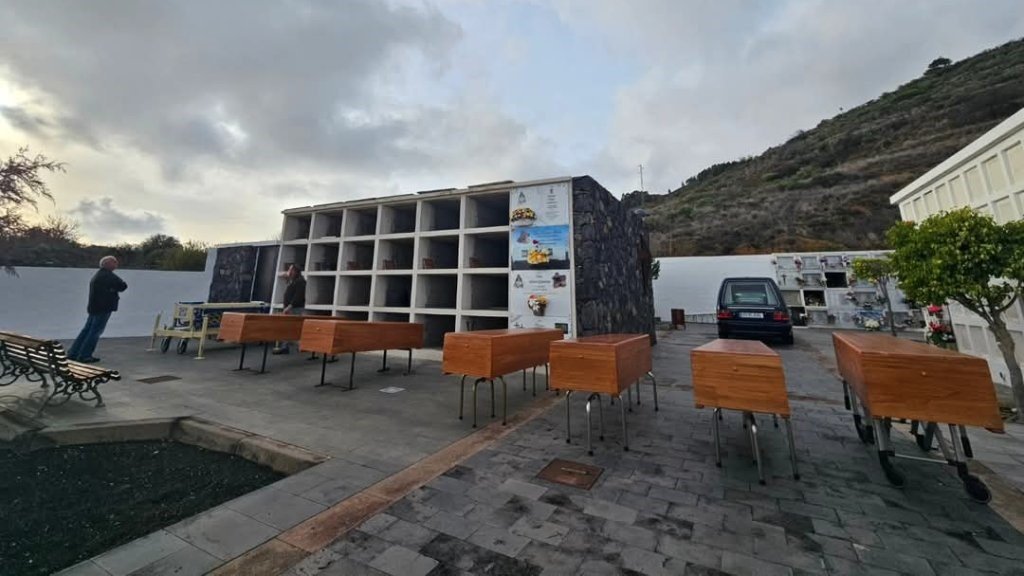 A funeral for migrants in El Hierro | Photo: Haridian Marechal
