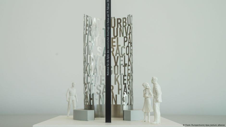 The planned memorial is made up of the names of the victims and will be sited in a renamed square | Photo: Frank Rumpenhorst/dpa/picture alliance