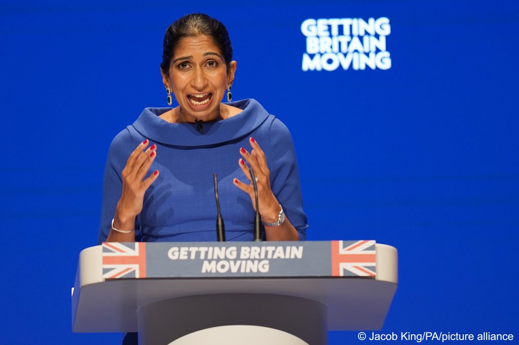 Home Secretary Suella Braverman is determined to try and deter migrants from attempting to cross the English Channel from France. Reports suggest that she might be about to start housing some migrants on cruise ships to avoid placing them in expensive hotel accommodation | Photo: Jacob King/PA/picture alliance