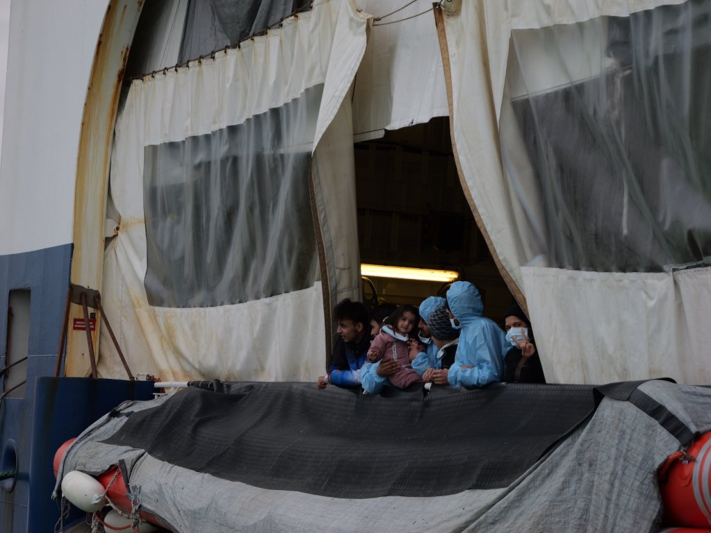 Migrants on board the Geo Barents wait to disembark in Ravenna, Italy | February 10, 2024 | Photo: Sou-Jie van Brunnersum