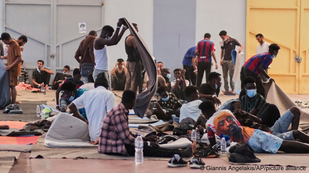Many of the hundreds of migrants who have arrived on the Greek island of Crete in recent months are first held at a temporary shelter in the village of Agia for several days, as seen here on August 19, 2025, before being processed to be sent elsewhere in the country | Photo: Giannis Angelakis / AP / picture-alliance