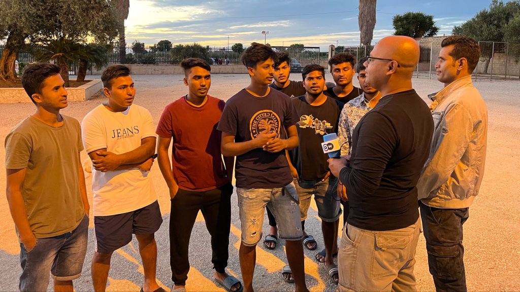 File photo used as illustration: In 2025, Bangladeshi migrants form the largest national group of migrants arriving in Italy. Here in 2022, a group already arrived in Sicily, spoke to DW and InfoMigrants report Arafatul Islam | Photo: Emma Wallis / InfoMigrants