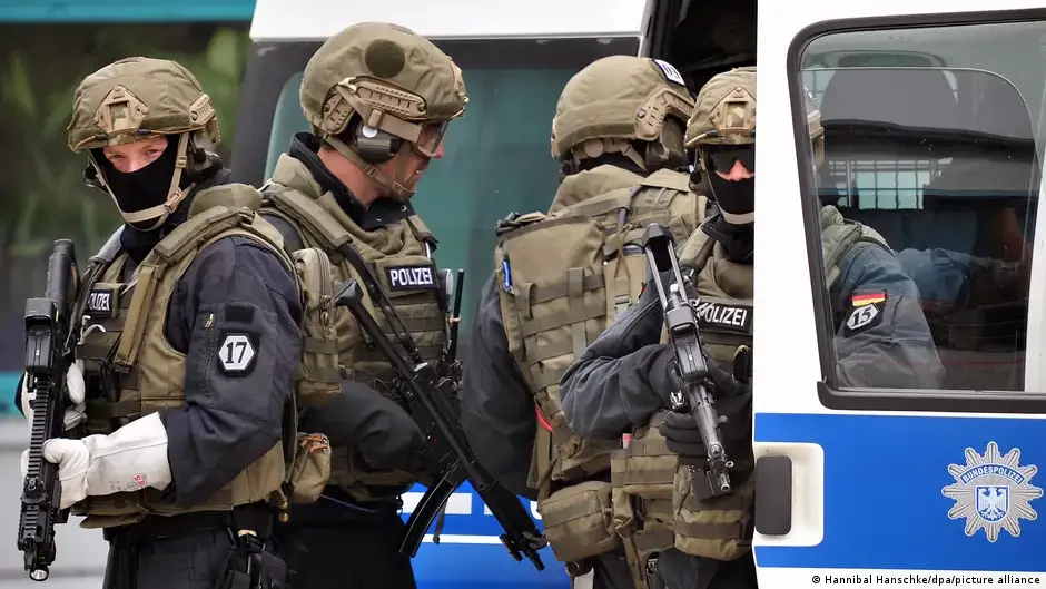File photo: Officers from the elite GSG 9 unit were said to have been involved in the raids that dismantled smuggling networks | Photo: Hannibal Hanschke/dpa/picture alliance