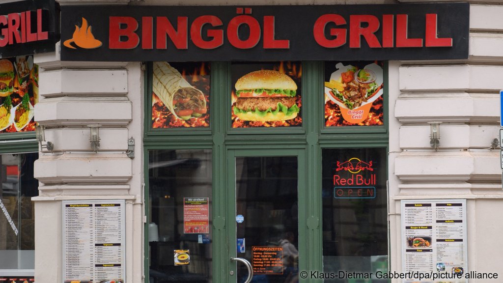 Closed for the day: An immigrant-owned shop taking part in a strike in Magdeburg, Germany, August 26, 2026 | Photo: picture-alliance