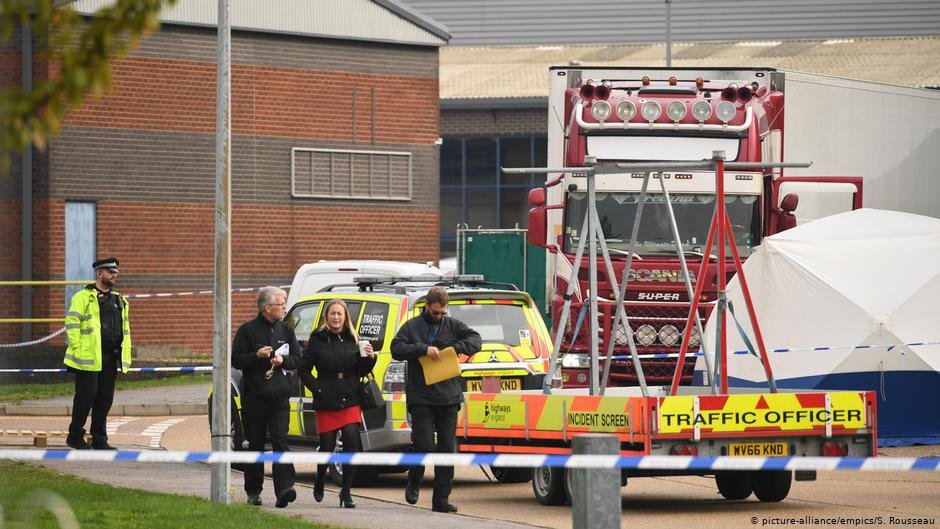 After the grisly discovery of 39 dead Vietnamese nationals inside this lorry in Essex in 2019, British authorities have stepped up their efforts against smugglers and traffickers operating in Southeast Asia | Photo: Picture-alliance/empics/S.Rousseau