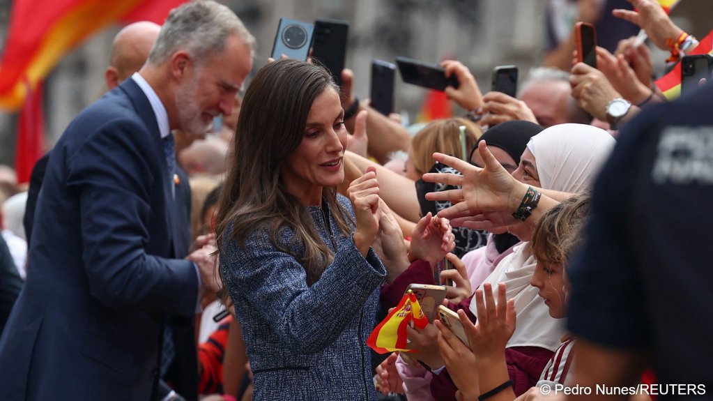 Spain’s King Felipe VI and Queen Letizia make their first visit to the Spanish enclave of Ceuta in the wake of a humanitarian crisis triggered by mass arrival of people from Morocco | Photo: Pedro Nunes/Reuters
