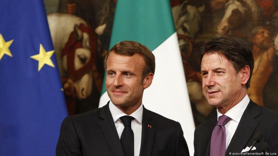 From file: Macron (l.) and Conte (r.) are inching forward towards a solution in the redistribution of migrants | Photo: picture-alliance/dpa/R. De Luca 