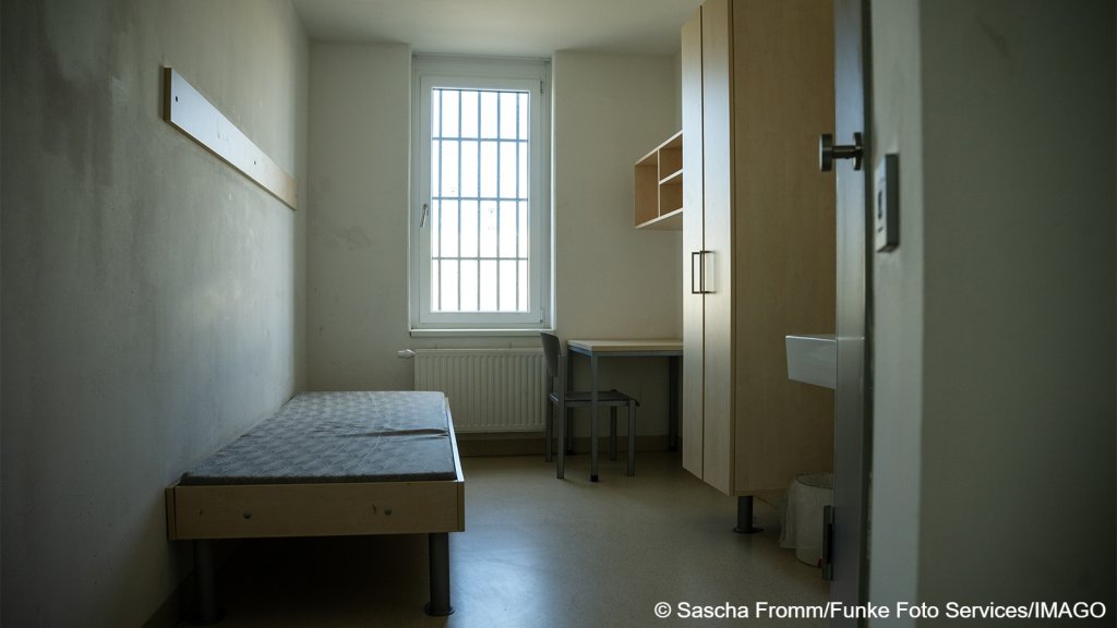 The quality of the accommodation at the Thuringia detention facility is bare and simple | Photo: Sascha Fromm/Funke Foto Services/IMAGO