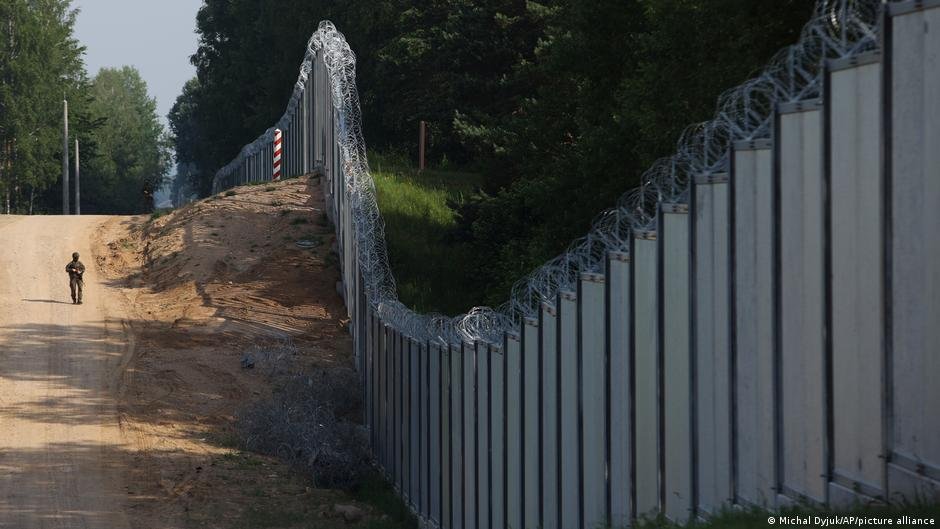 From file: Poland has ramped up security efforts on its border with Belarus, as migrants from the Middle East seek to enter the EU member state | Photo: Michal Dyjuk/AP/picture alliance