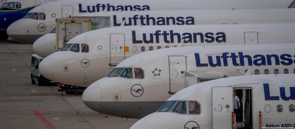 File photo used as illustration: The German police union has called for tighter controls to be imposed at airports, to try and prevent so-called 'secondary migration' | Photo: Michael Probst/AP/picture alliance