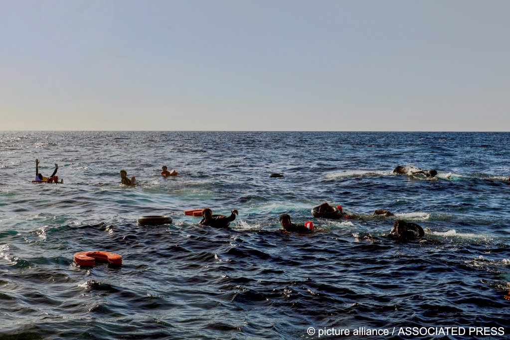 File photo used as illustration: Making strict distinctions between migrants and refugees is not especially helpful as it ignores the mixed reasons for migrating and the experiences and suffering many are subjected to along the way | Photo. Stefan Pejovic / MSF via AP / picture alliance