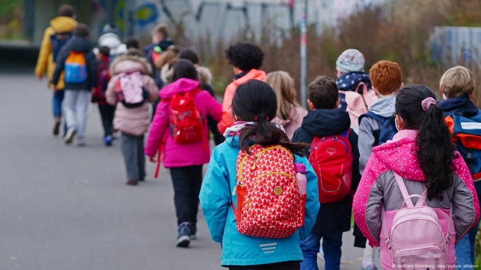 All children, including those of migrants, have to attend school in Germany | Photo: Wolfram Steinberg/dpa/picture-alliance