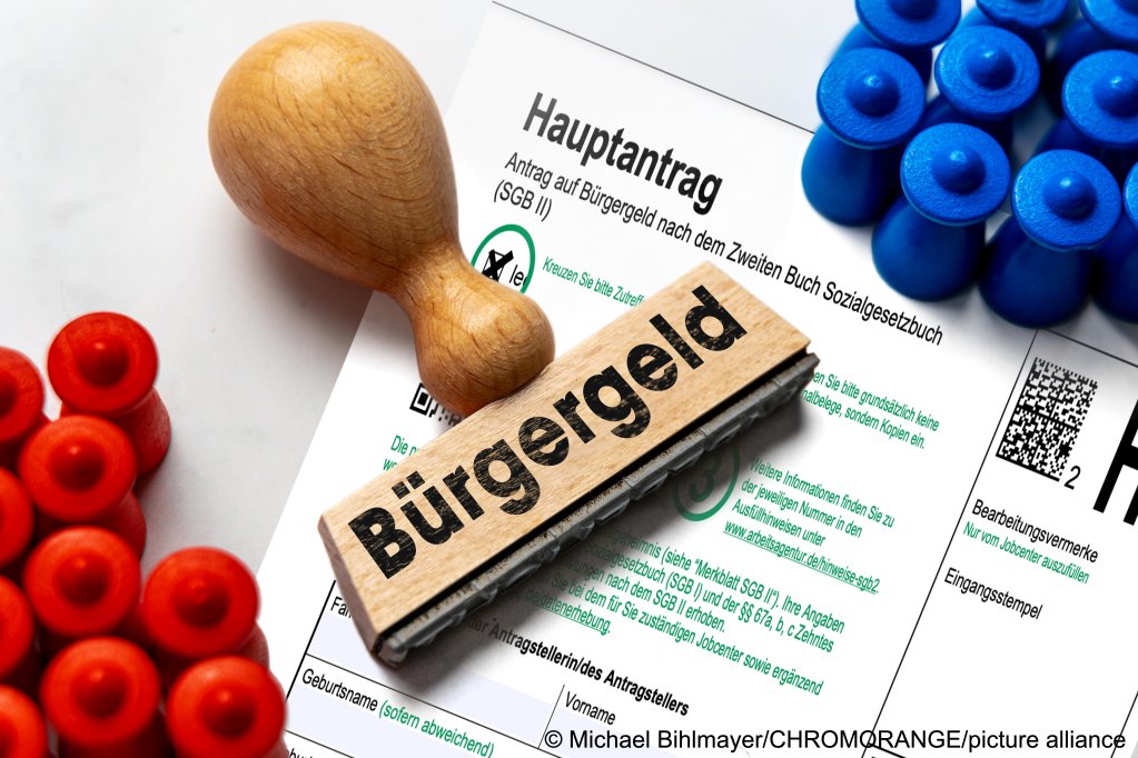 File photo: Bürgergeld involves less bureaucracy -- but only for those who qualify | Photo: Michael Bihlmayer/CHROMORANGE/picture alliance