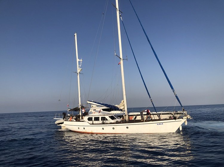File photo used as illustration: Last month, the Greek authorities reportedly picked up a sailing vessel with 56 migrants on board south of the Greek island of Gavdos | Photo: Turkish Coast Guard press office www.en.sg.gov.tr