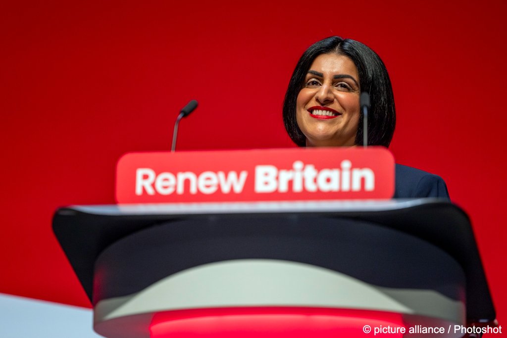 Britain's new Home Secretary Shabana Mahmood announced a tougher route to settlement in the UK at the party's conference in Liverpool on Monday | Photo: Abdullah Bailey / Avalon / picture alliance