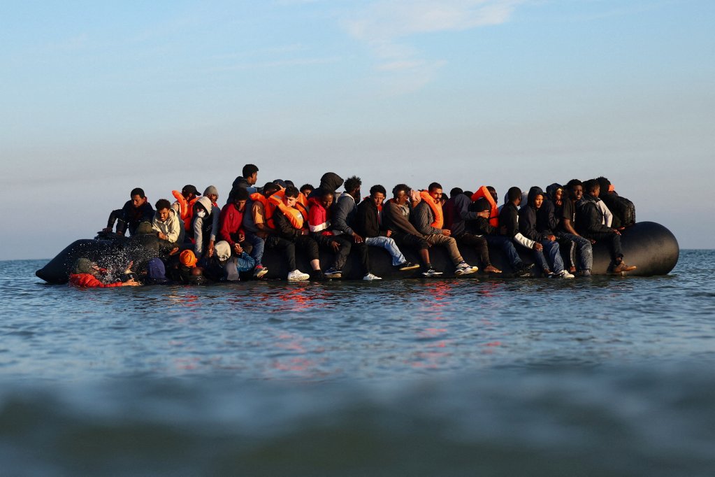 Irregular migrants risk life and limb in their efforts to reach Britain | Photo: Reuters