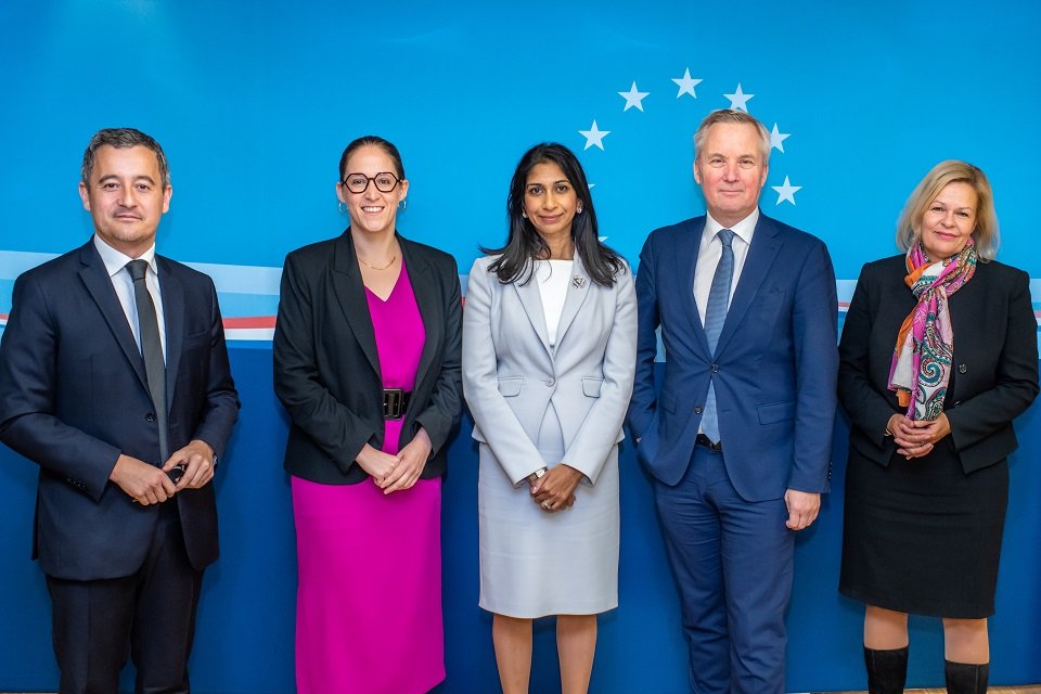 UK Home Secretary Suella Braverman (center) meets her counterparts from Germany, France, Belgium and the Netherlands as part of the Calais Group work to tackle migration | Source: UK Home Office press release