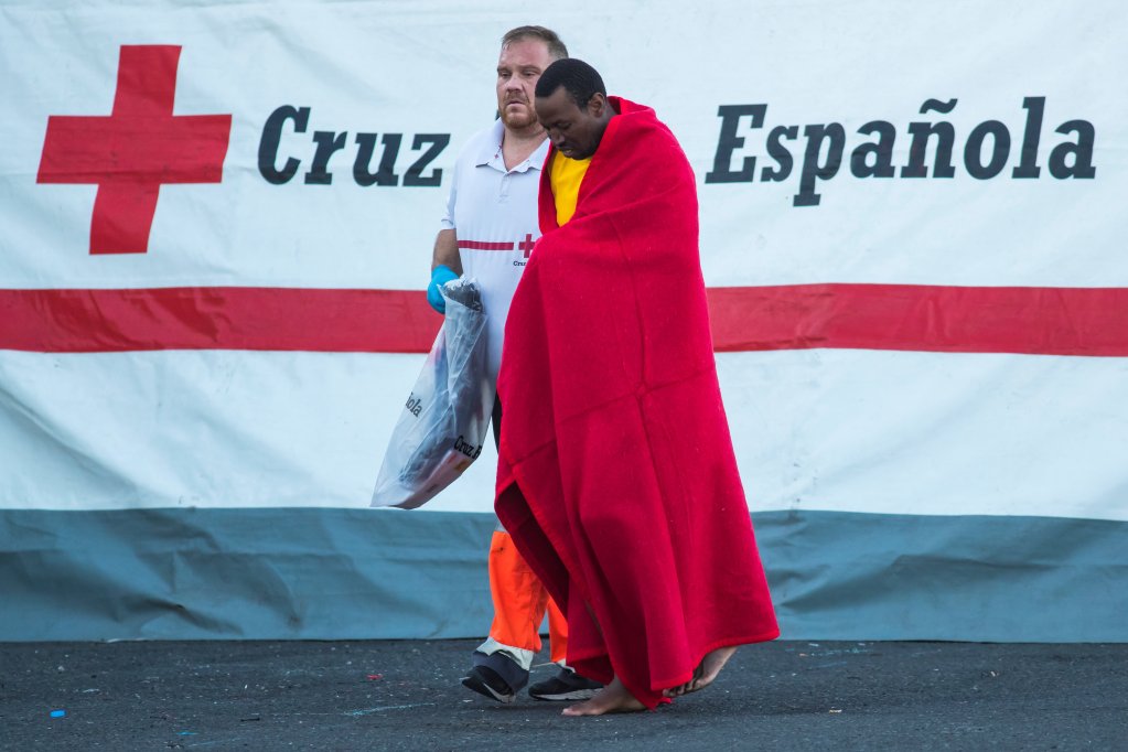 After crossing the Atlantic, a migrant arrives at the port of Arguineguin on the island of Gran Canaria, January 5, 2020 | Photo: Reuters