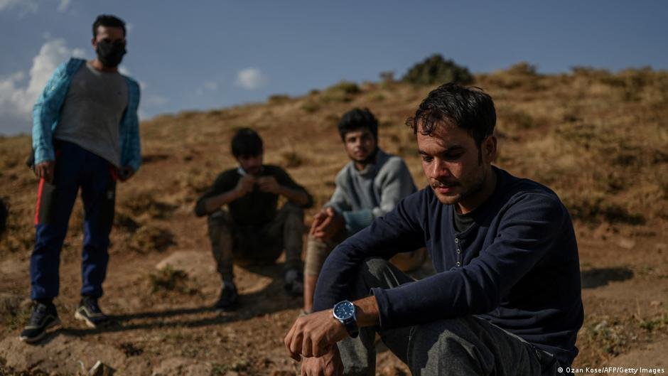 Afghan refugees have cover thousands of kilometers before they arrive in Turkey | Photo: Ozan Kose/AFP/Getty Images (via DW)