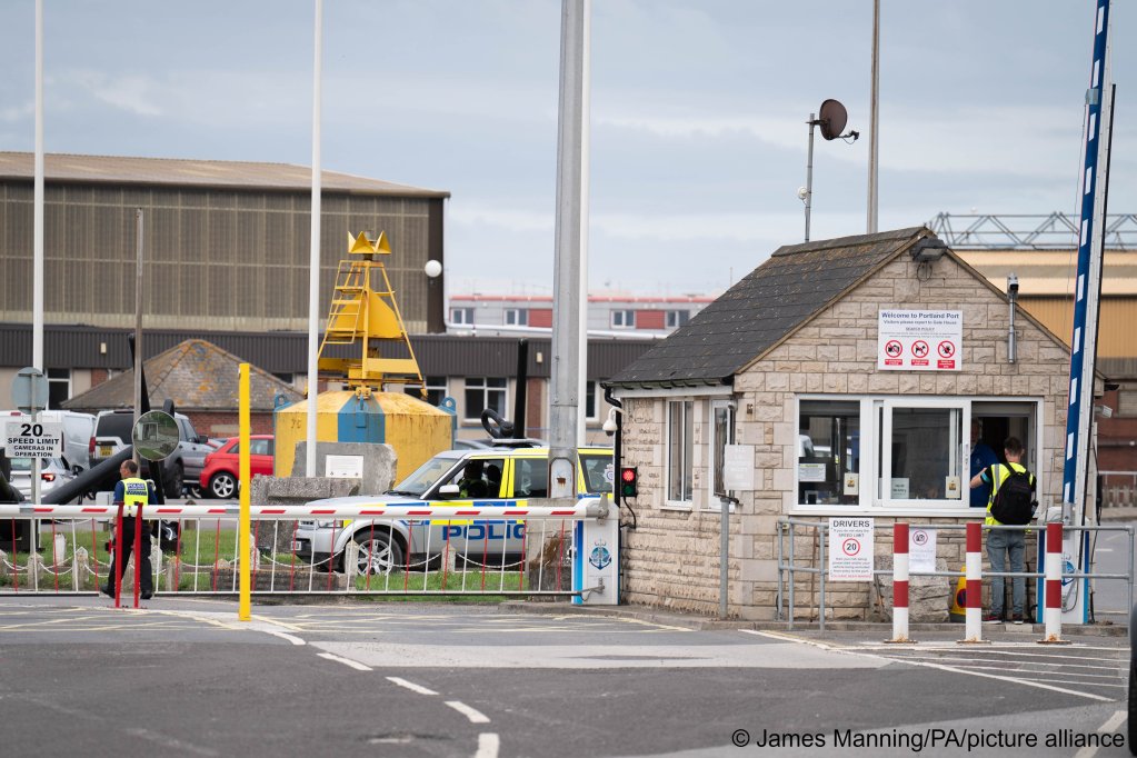Security at Portland Harbor is tight as the area also hosts some military installations | Photo: James Manning / PA / picture alliance