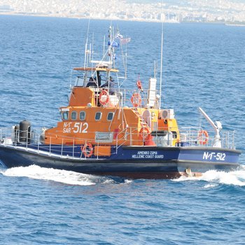File photo: 19 migrants were found on the island of Leros on Saturday (November 23) two suspected smugglers were also arrested | Photo. Hellenic Coast Guard press office