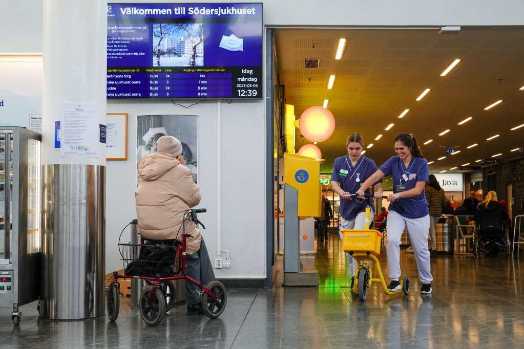 Nurses in Sodersjukhuset, or Soder Hospital, Stockholm in Sweden | Photo: Alexander Farnsworth/picture alliance