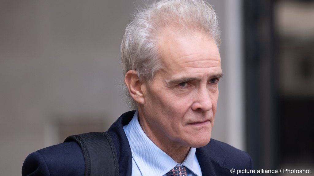 From file: HM Chief Inspector of Prisons Charlie Taylor said he found conditions inside Harmondsworth IRC 'truly shocking' | Photo: Justin Ng / picture alliance / photoshot