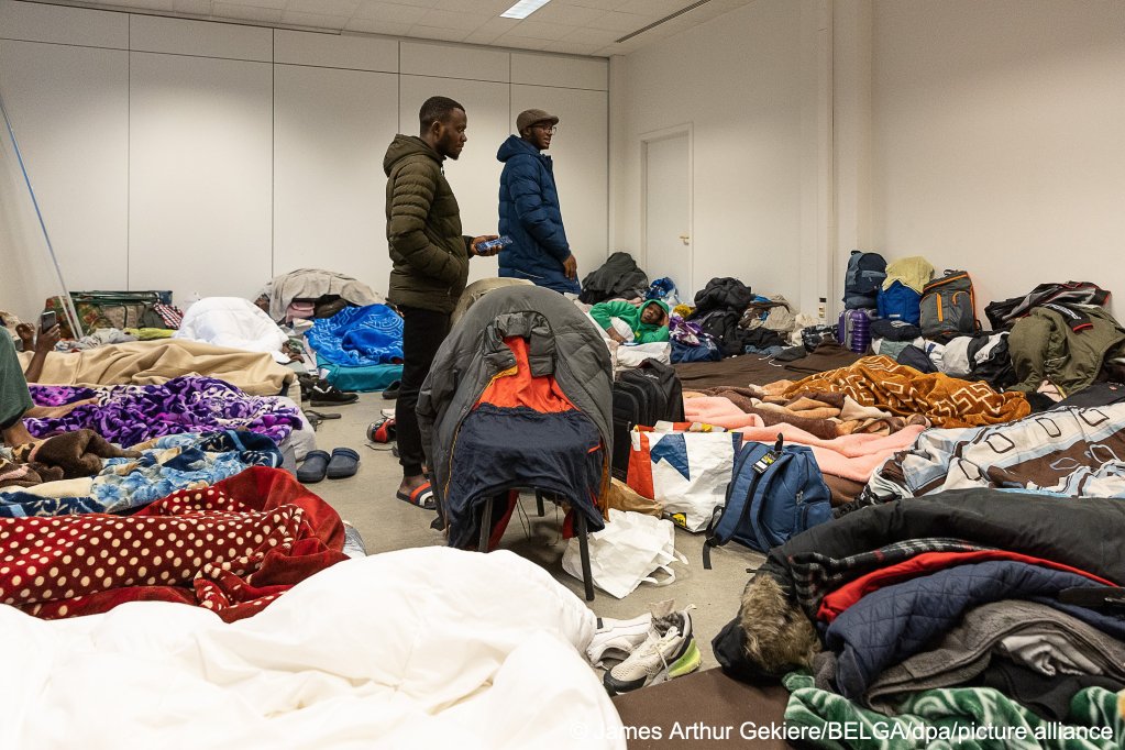 Some migrants and asylum seekers find accommodation in abandoned buildings, but even here, there is little privacy | James Arthur Gekiere / Belga / dpa / picture alliance