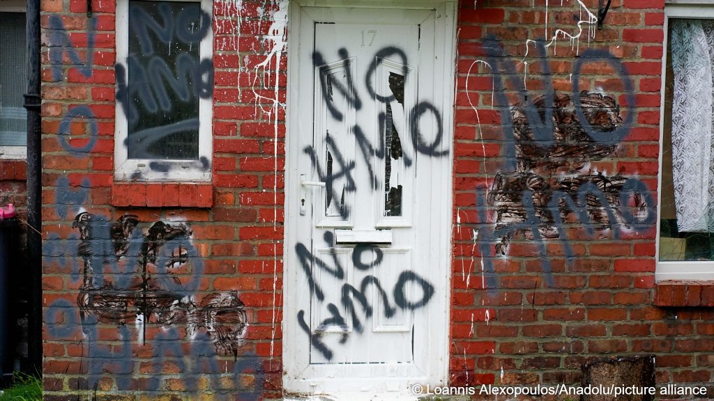 Homes and property, including an HMO, were vandalized by anti- migrant protesters during an action day in Salford, Manchester on October 12, 2026 | Photo: Loannis Alexopoulos / Anadolu