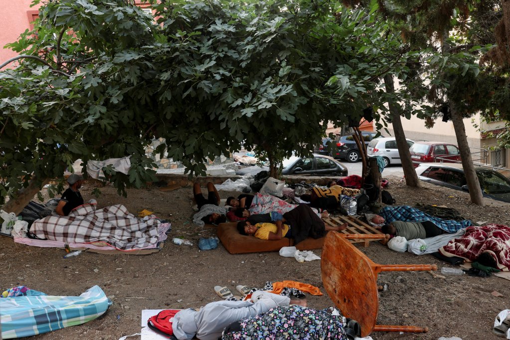 Many people, including unaccompanied minors, remain in Ceuta almost two weeks after the small Spanish enclave was overrun by tens of thousands of migrants | Photo: Reuters