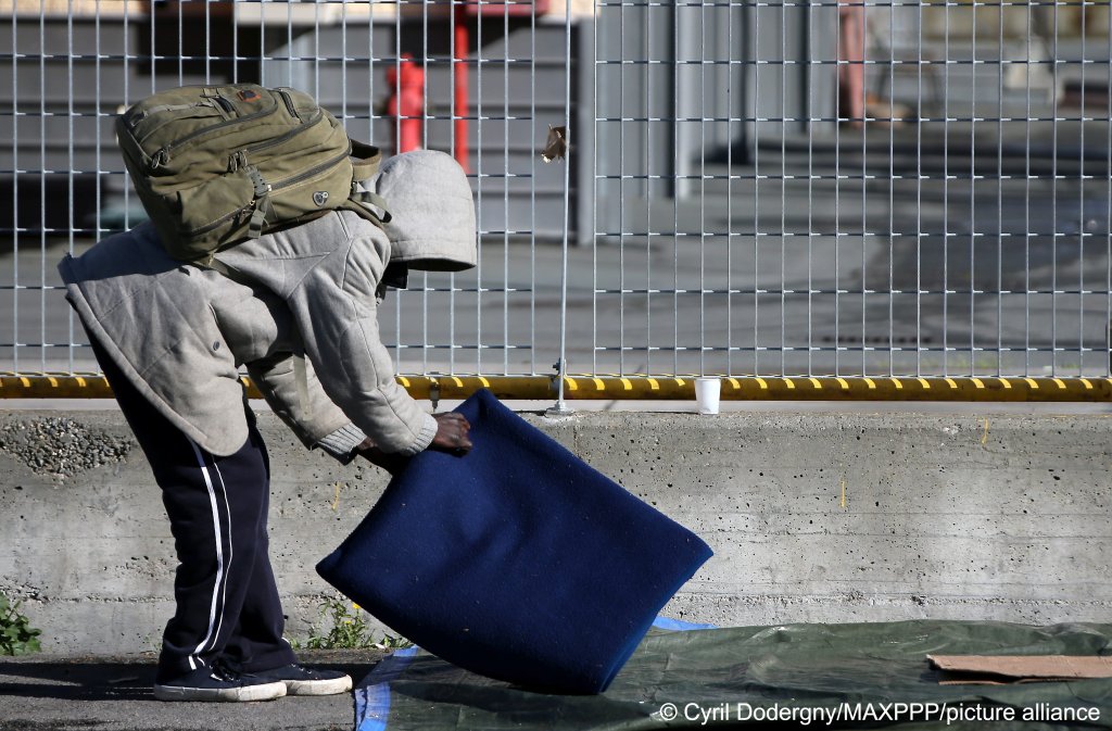 A migrant in Ventimiglia, northern Italy, near the border with France, April 2018 | Photo: Cyril Dodergny/MAXPPP/dpa