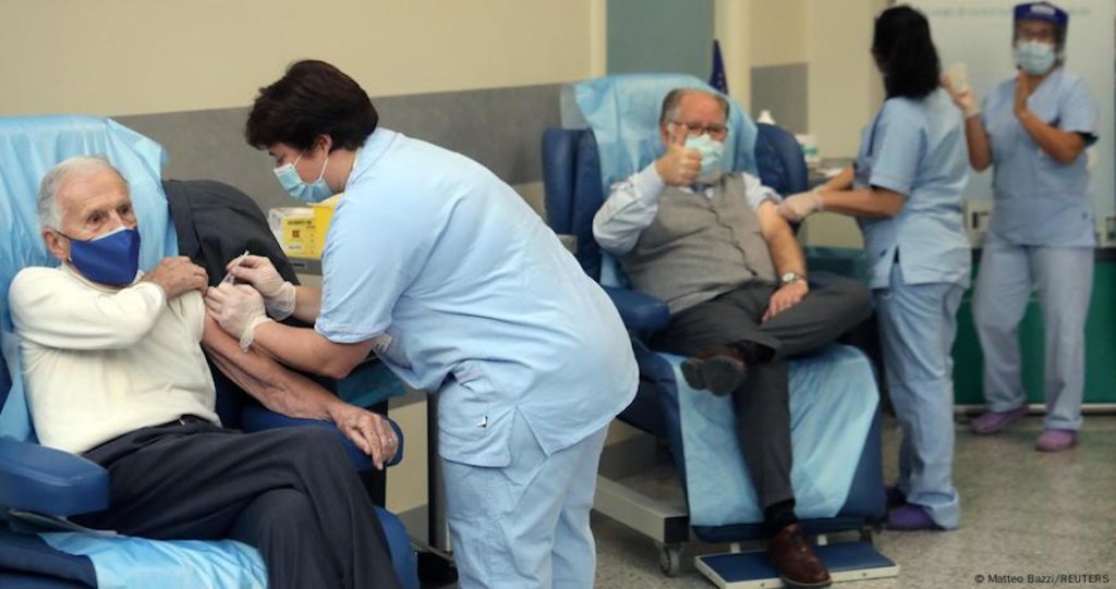 File photo: Across the European Union, the healthcare sector is suffering from a chronic shortage of workers | Photo: Mario Bazzi/Reuters