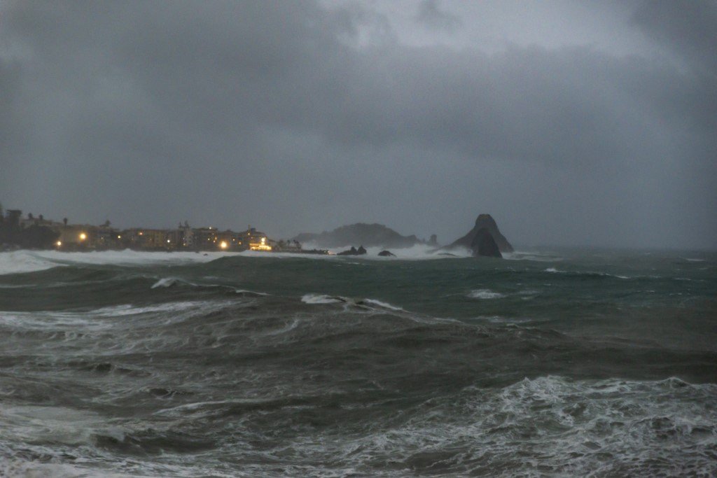 Cyclone Harry caused record-breaking waves and destruction in southern Italy, Sicily, Sardinia, and Malta | Photo: AFP