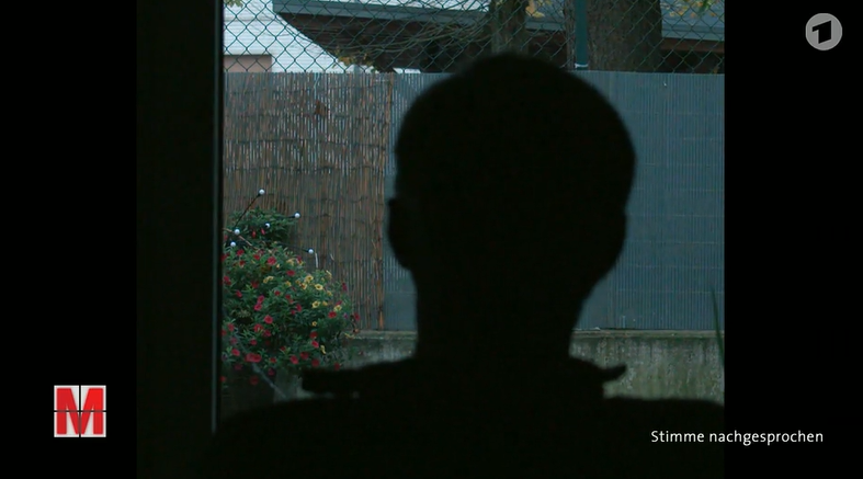 A former employee of ORS in Germany tells Monitor about how things were when they were working in asylum accommodation | Source: Screenshot Monitor report ARD