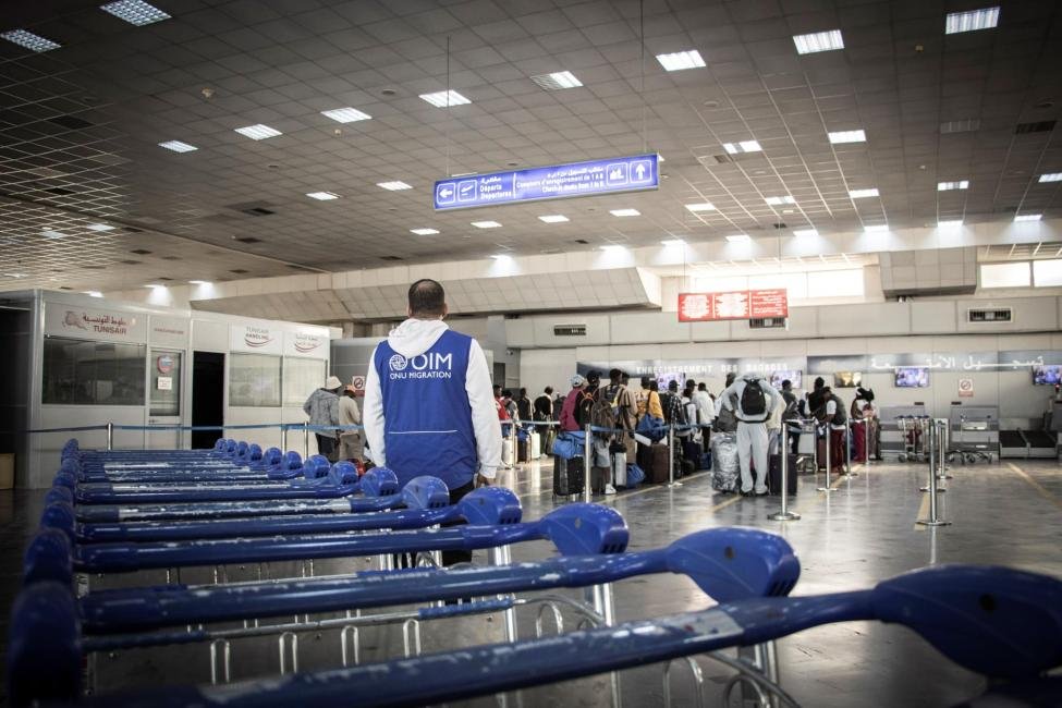File photo: Voluntary Return Programs are designed to help the returnee reintegrate back home and support themselves into the future, to prevent any future migration attempts | Source: IOM Tunisia