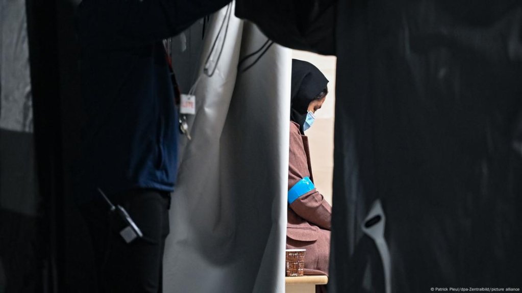 File photo: Germany promised that particularly vulnerable Afghans would be granted entry | Photo: Patrick Pleul / dpa-Zentralbild / picture-alliance