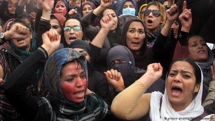 افغانې لاریون کوونکې | Photo: picture-alliance/AA/P. Sabawoon