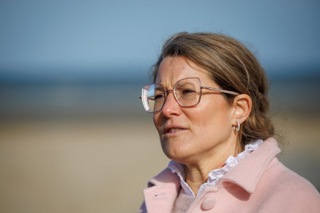 File photo: Belgium Migration and Asylum Minister Anneleen Van Bossuyt on the Belgian coast at Adinkerke in March this year | Photo: Belga via AFP