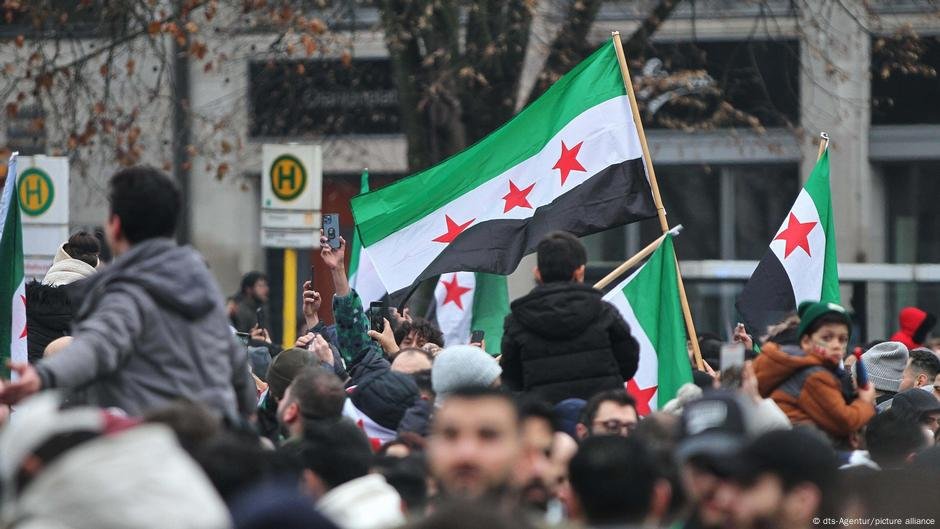 File photo: Syrians in Berlin celebrating the fall of the Assad regime in December 2024. | Photo: dts-Agentur/picture alliance