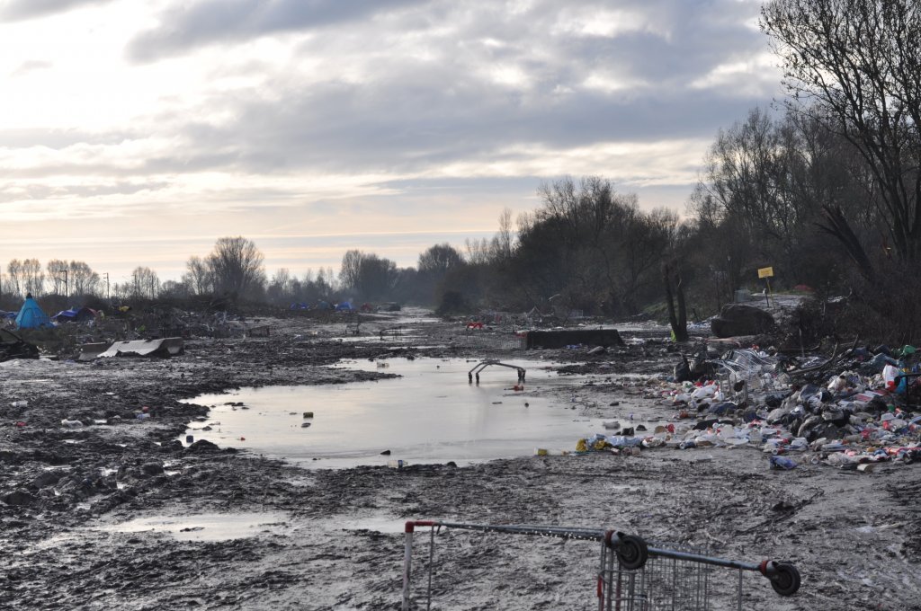 File photo: A picture from the Loon plage camp in December 2022 | Photo: Dana Alboz / InfoMigrants