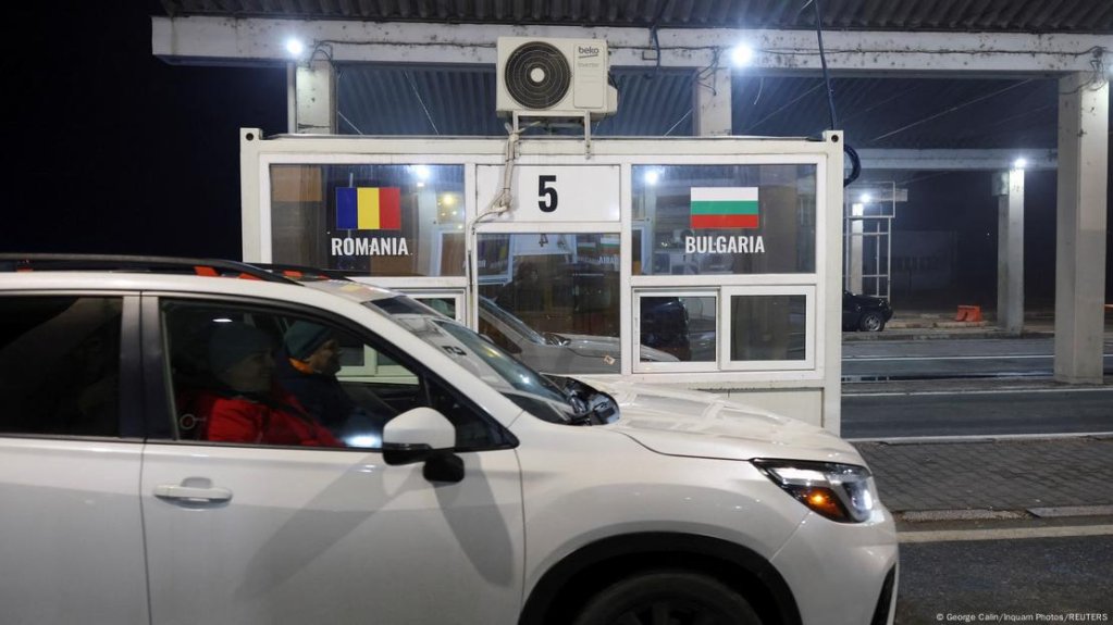 File photo: With Romania and Bulgaria now having open borders as part of Schengen, people can travel from Greece to Finland or Portugal without being stopped - at least in theory | Photo: George Calin/Inquam Photos/Reuters