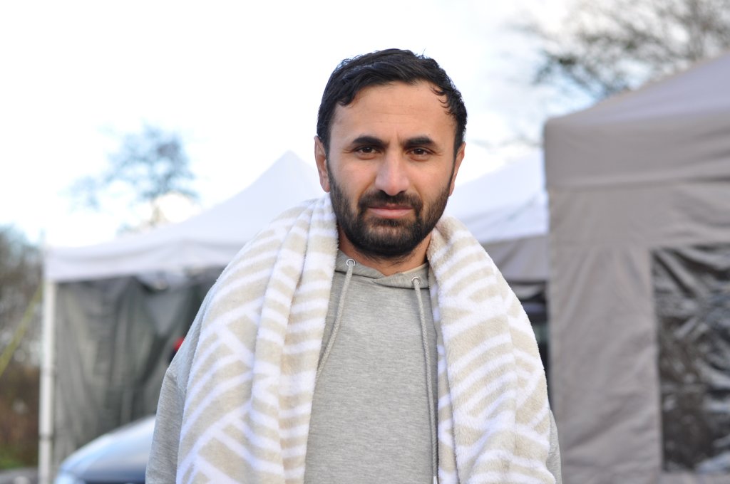 Shamsul Rahman, un migrant afghan à Dunkerque. Crédit : Dana Alboz / InfoMigrants