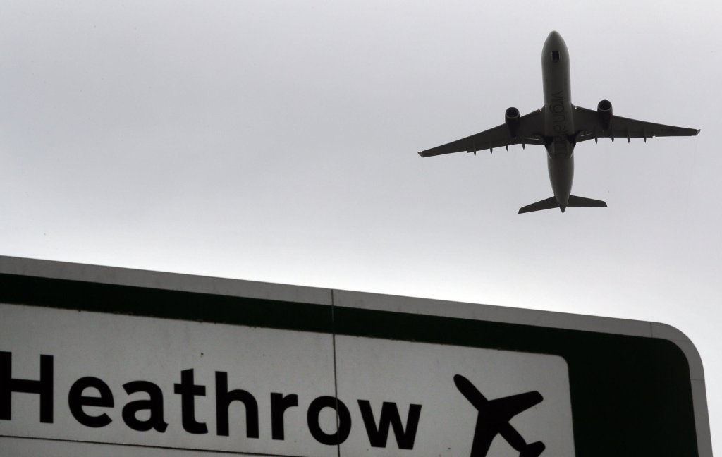 File photo used as illustration: Faster deportations will save the taxpayer money, says the British government | Photo: Kirsty Wigglesworth /AP